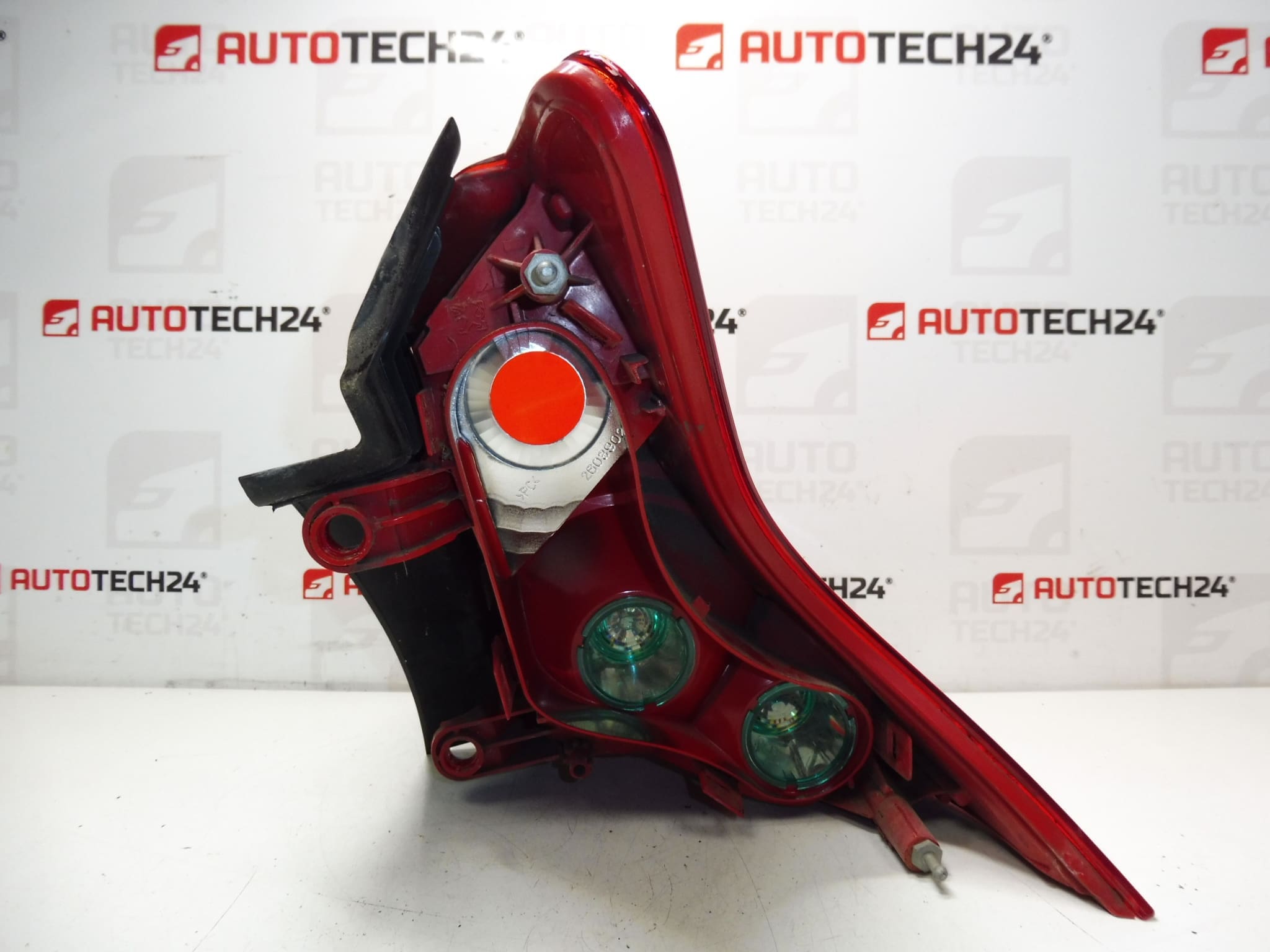 Venstre baglygte Peugeot 3008 9683460880 6350HC - Billede 2