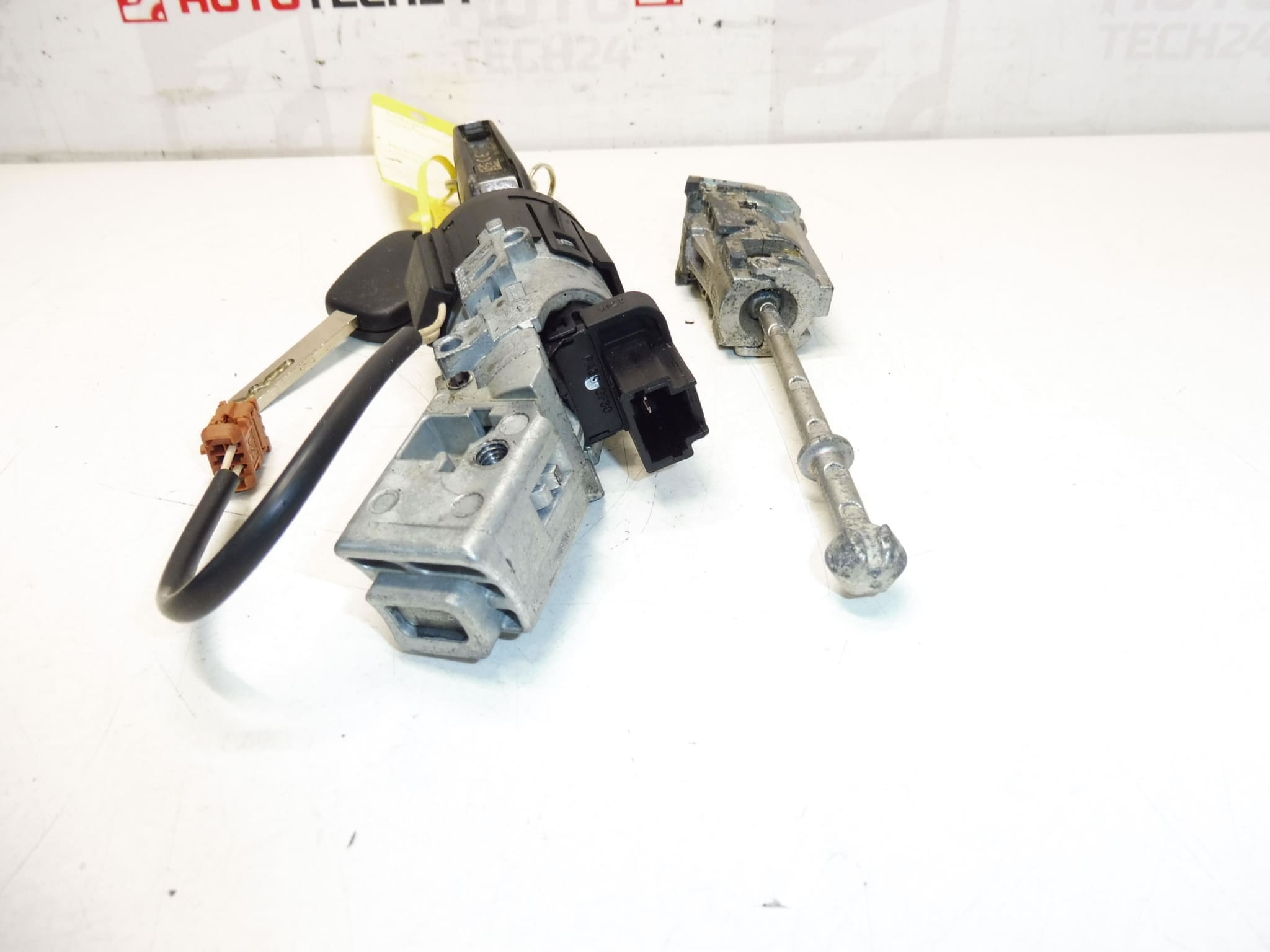 Låsesæt plus 2x nøgle Citroen C-Elysée 9678792780 - Billede 2