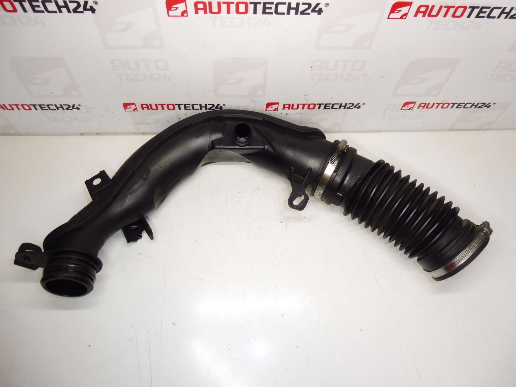 Lufttilslutning Citroën Peugeot 2.0 HDI RH02 9685498280 1434E6 - Billede 2