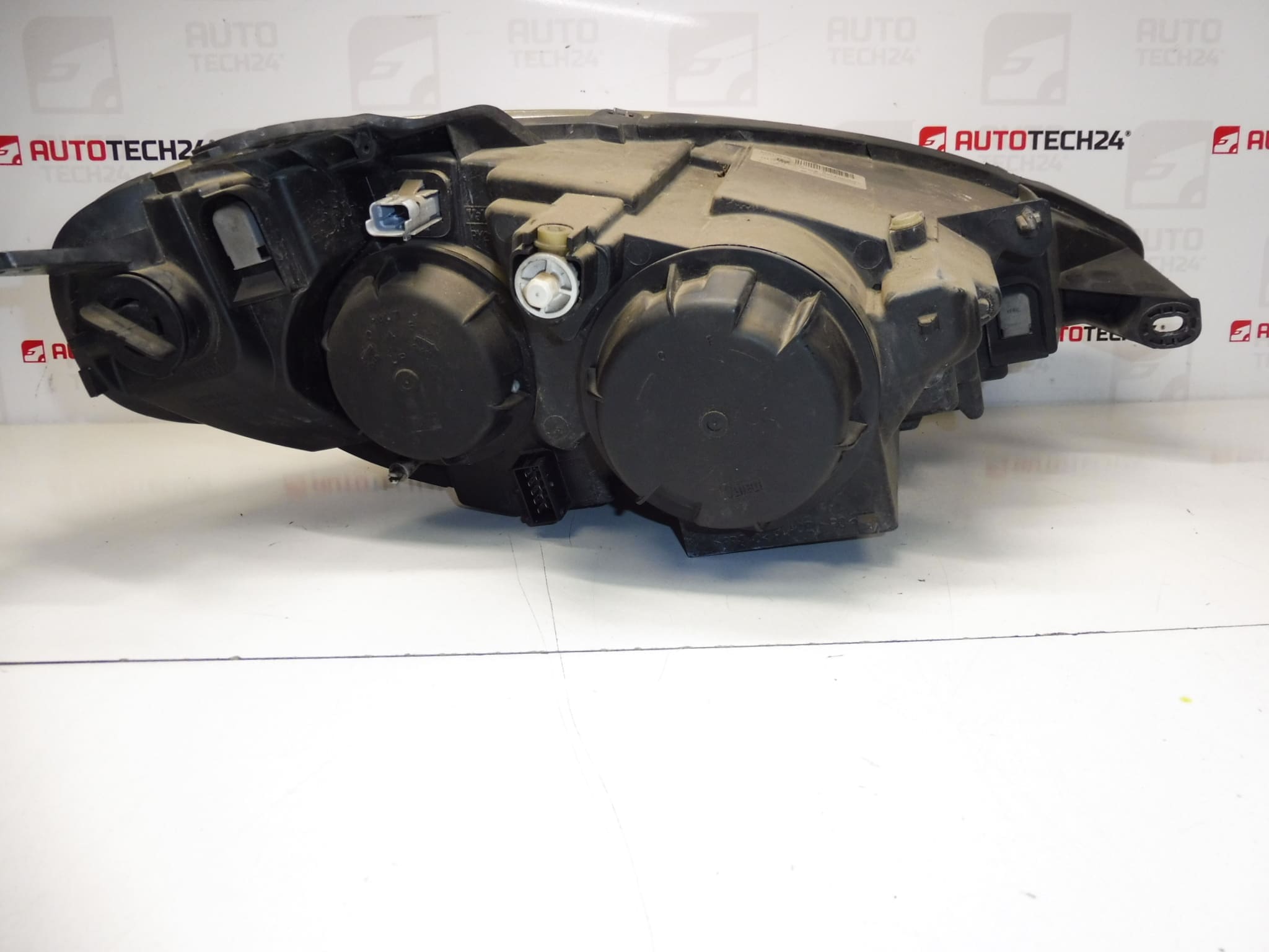 Peugeot 807 venstre forlygte foran 1400964380 89901574 6208F1 - Billede 2